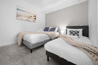 Stylish Fortitude Valley AptCity Views plus Parking - 7