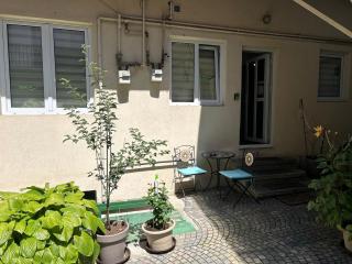 FLH - Tribunei Nest - 8