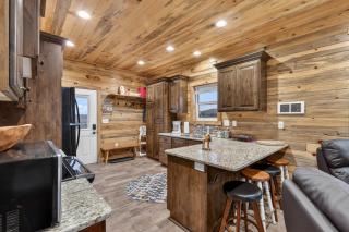 Timberline Cottage - Boat Ramp, ADA Friendly, BBQ, Close2Yellowstone - 1
