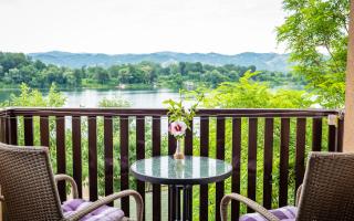 Apartman Darja sa pogledom na jezero - 9