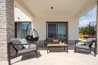 Villa Ginger Modern Villa with Private Pool - 1