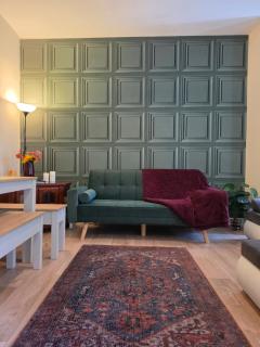 Entire 2 Bedroom Cosy Flat Near City Centre - 6