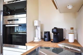 Urban Architectural Retreat - NEWLY RENOVATED - 6