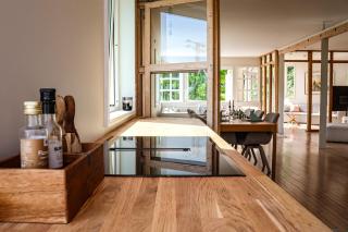 Urban Architectural Retreat - NEWLY RENOVATED - 4