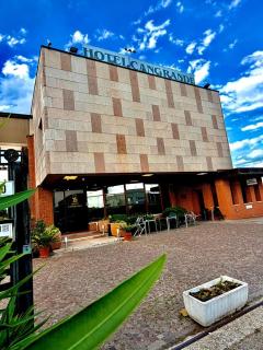 Hotel Cangrande Di Soave - 0