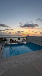 Loft con alberca y espectacular vista al mar - 0