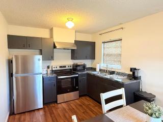 14 Mi to Beaches - Sleeps 4 - Near St Pete & Sarasota - Palmetto Vacation Home - 3