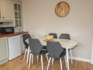 Hazel Cottage - 3
