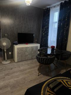 Apartament- mieszkanie blisko centrum - 7