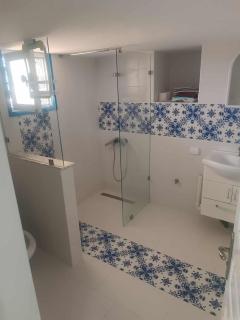 Authentic, quiet and spacious house - 3