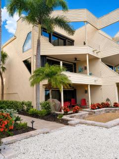 Luxury Beachfront Home at #1 Beach in USA - 6