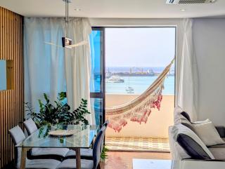 Design Ocean View 2BR in Plateau - AC & Fast Wi-Fi - 0