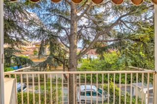 Gabri By The Sea with Balcony and Shared Garden - Happy Rentals - 4
