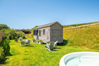 The Cabin at Salcombe Farm - 8
