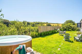 The Cabin at Salcombe Farm - 6