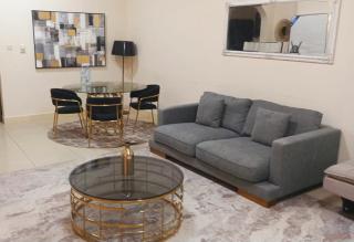 Luxury Royal 3-Bedroom Apartment with Garden View opposite to Safiya Park - 4