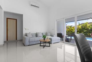Modern 3BR Villa with Private Pool in Oasis del Lago by Vistacana Rentals - 3