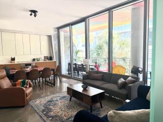 Wynwood Art Loft with Huge Balcony and gated parking - 0