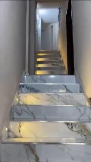 chambre climatisée au goudron à YaoundéNsimeyong 100m du collège Vogt,50m supermarché DOVV, WIFI haut débit gratuit R&B 13 - 3