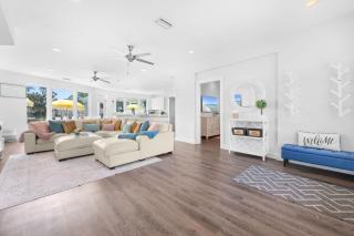 Luxury Resort, Near Beach, Heated Pool, Game Room, Hot Tub, Tiki Bar, Pets - 3