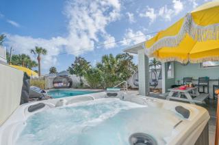 Luxury Resort, Near Beach, Heated Pool, Game Room, Hot Tub, Tiki Bar, Pets - 9