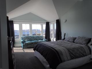 Sensational Views, Central, 2 Carparks - 5