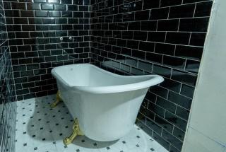 The Oxford Suite with bathtub - 8
