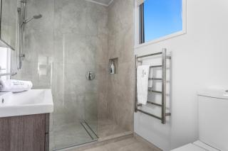 Hukuwai Heights- Ocean View Escape - 5