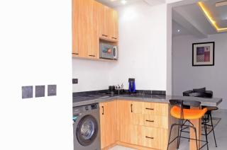 Brentwood Premium Apartments - 6