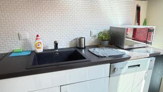 City Home Stay Apartments - 8 min to City Center - 1