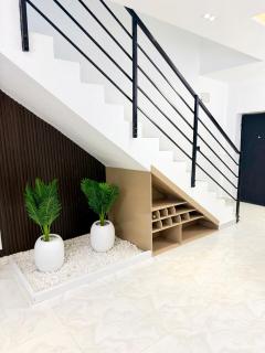 The Duet, Plush 2BR Maisonette off Freedom Way - 7