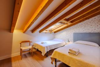 apartamentos catedral suite - 4