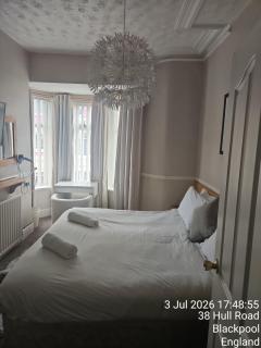 The Chorlton by Cherish Lewis Hotel - 2