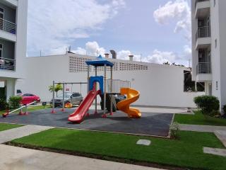 AQUA GARDENS luxury beach front home - 9