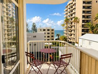 Surf Dance Apartments - 9