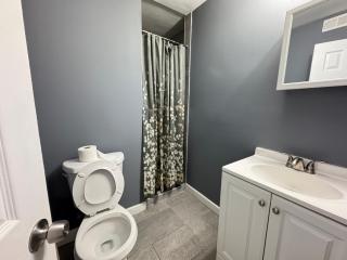 Cozy Modern 2-Bedrooms Apartment DC - 1
