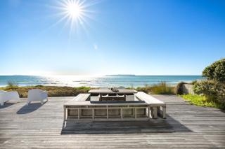 Sandbanks - Papamoa Holiday Home - 0