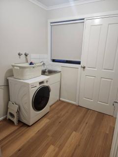Charming Holiday House in Laverton Modern Comfort Convenience - 9