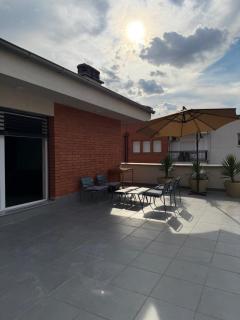 Mullion Penthouse - 3