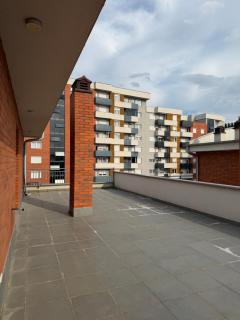 Mullion Penthouse - 2