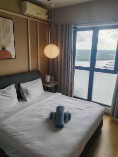 Tatami Design Homestay 2BR unit seaview sunset Danga Bay - 7