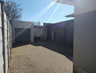 Budget rooms with shared bathroom- Klerksdorp - 7