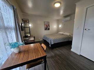 Rockfield Motel - 4