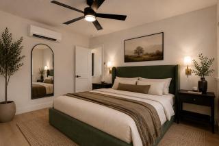 Ultimate ATX Group Stay | Rooftop + Putting Green - Austin - 3
