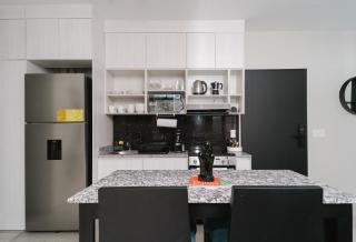 The Glow Stay | Elegant & Modern | @SantaAna - 4