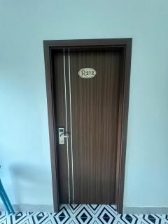KHÁCH SẠN R Hotel - 0