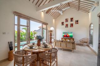 Bambola - Spacious Patio Villa with Large Private Pool - Canggu - 5