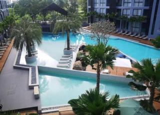 Stylish Condo with Rooftop Pool- city gate # C302 - 1