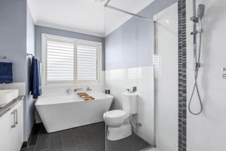 Hood Road Beach House- Hamptons inspired sleeps 9 - 6