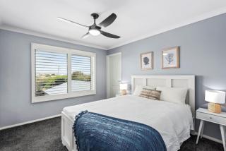 Hood Road Beach House- Hamptons inspired sleeps 9 - 2